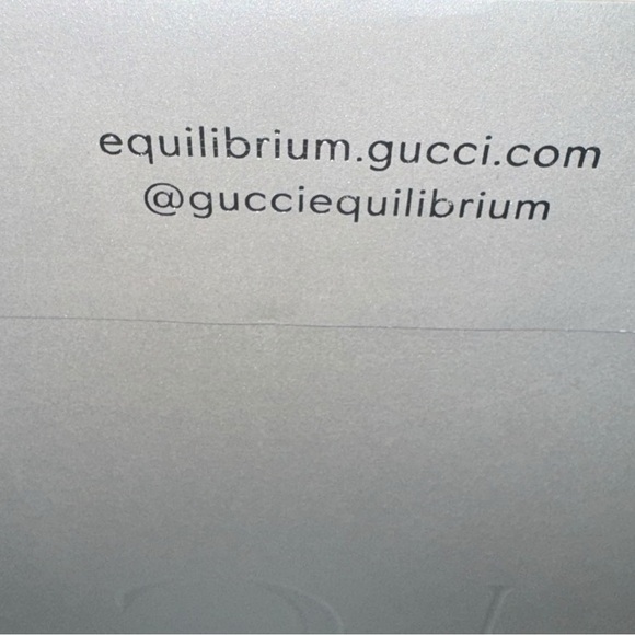 Gucci Extra Large Silver Shopping Tote + Logo Ribbon – 19x14x7 – Excellent - Picture 4 of 5